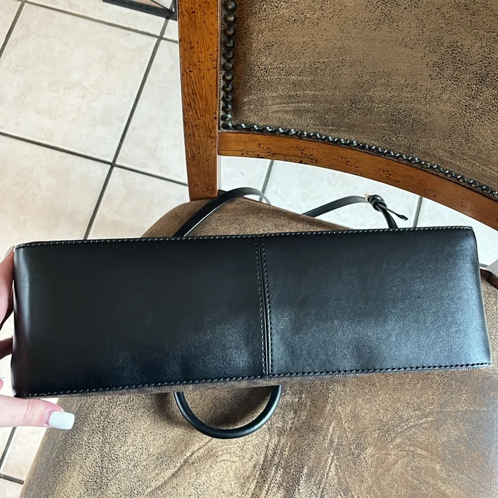 Michael Kors bag - Picture 9 of 12